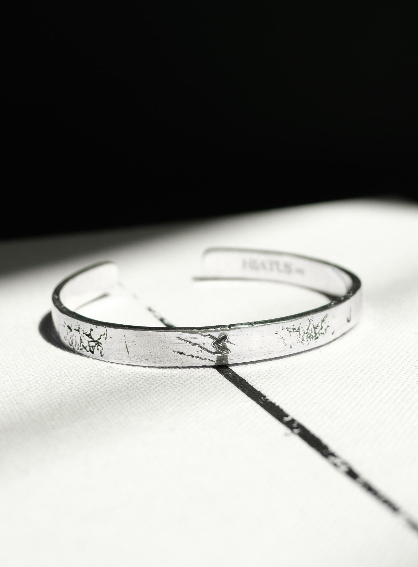 UNEARTH CUFF (SILVER)