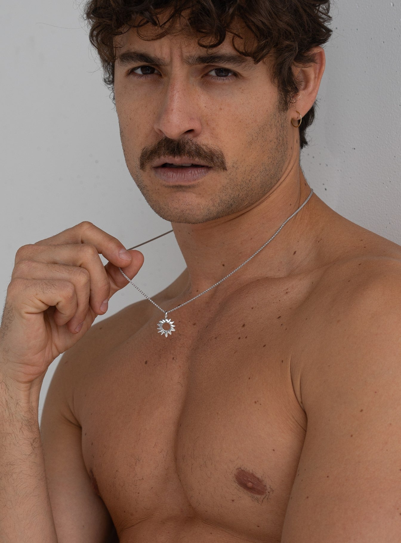 SUN WORSHIPPER PENDANT (SILVER)