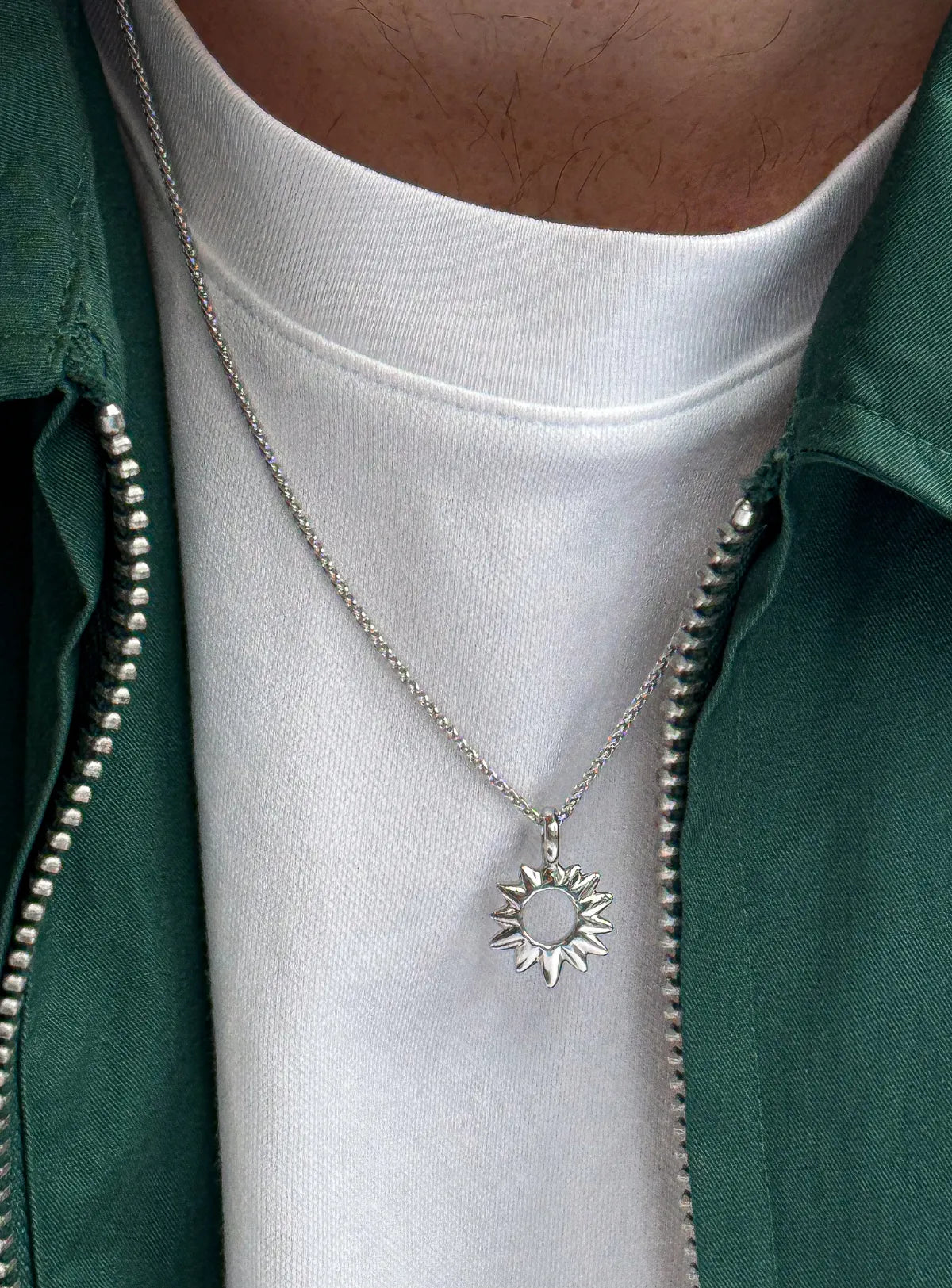 SUN WORSHIPPER PENDANT (SILVER)