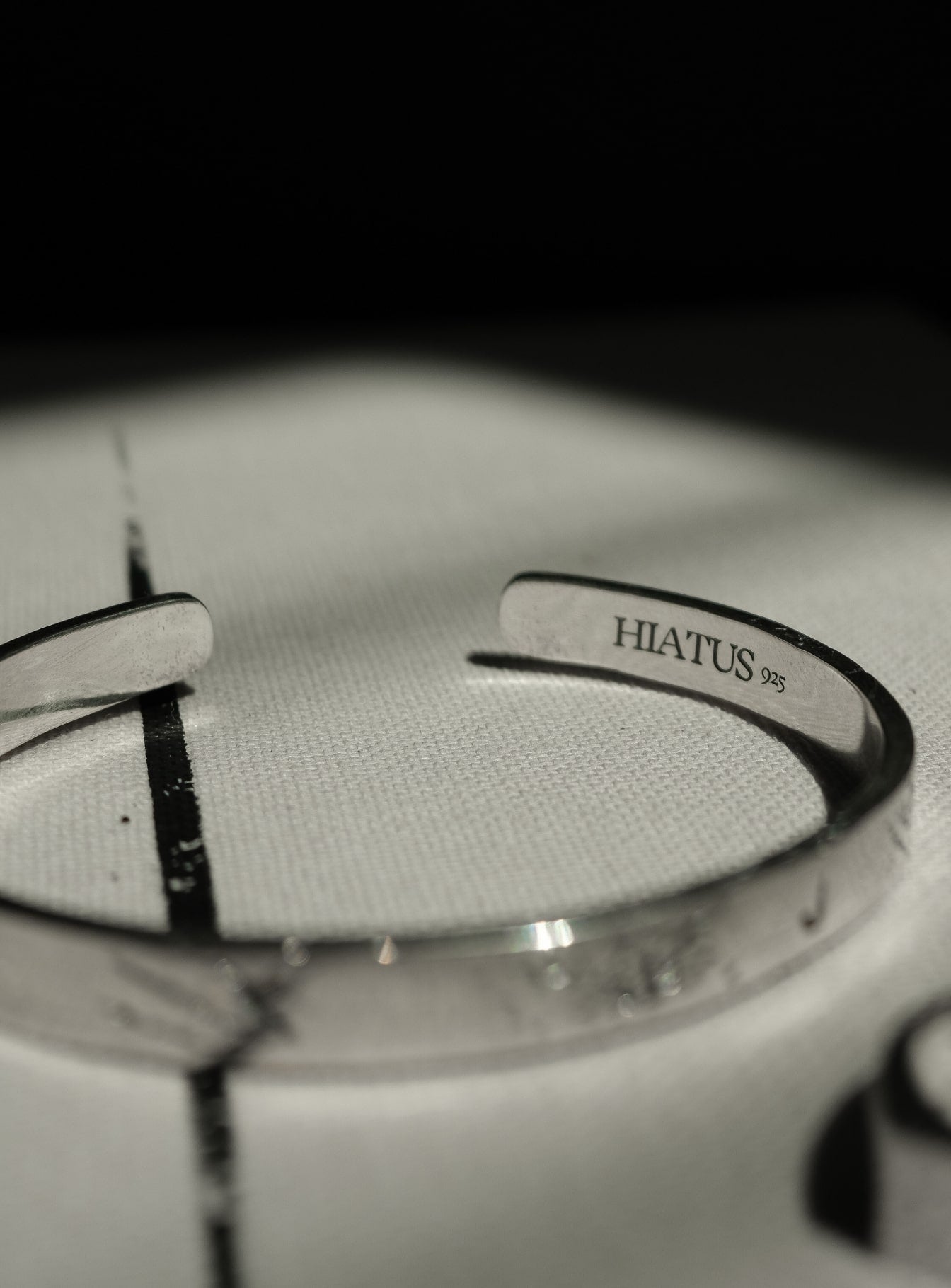 UNEARTH CUFF (SILVER)